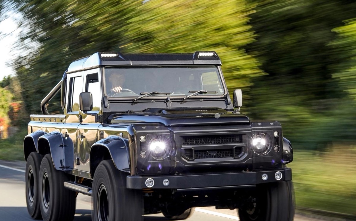 2012 Land Rover Defender Image 3